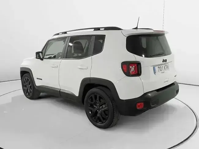 Usado Jeep Renegade Night Eagle 120 CV (88 kW) 2019 Blanco SUV