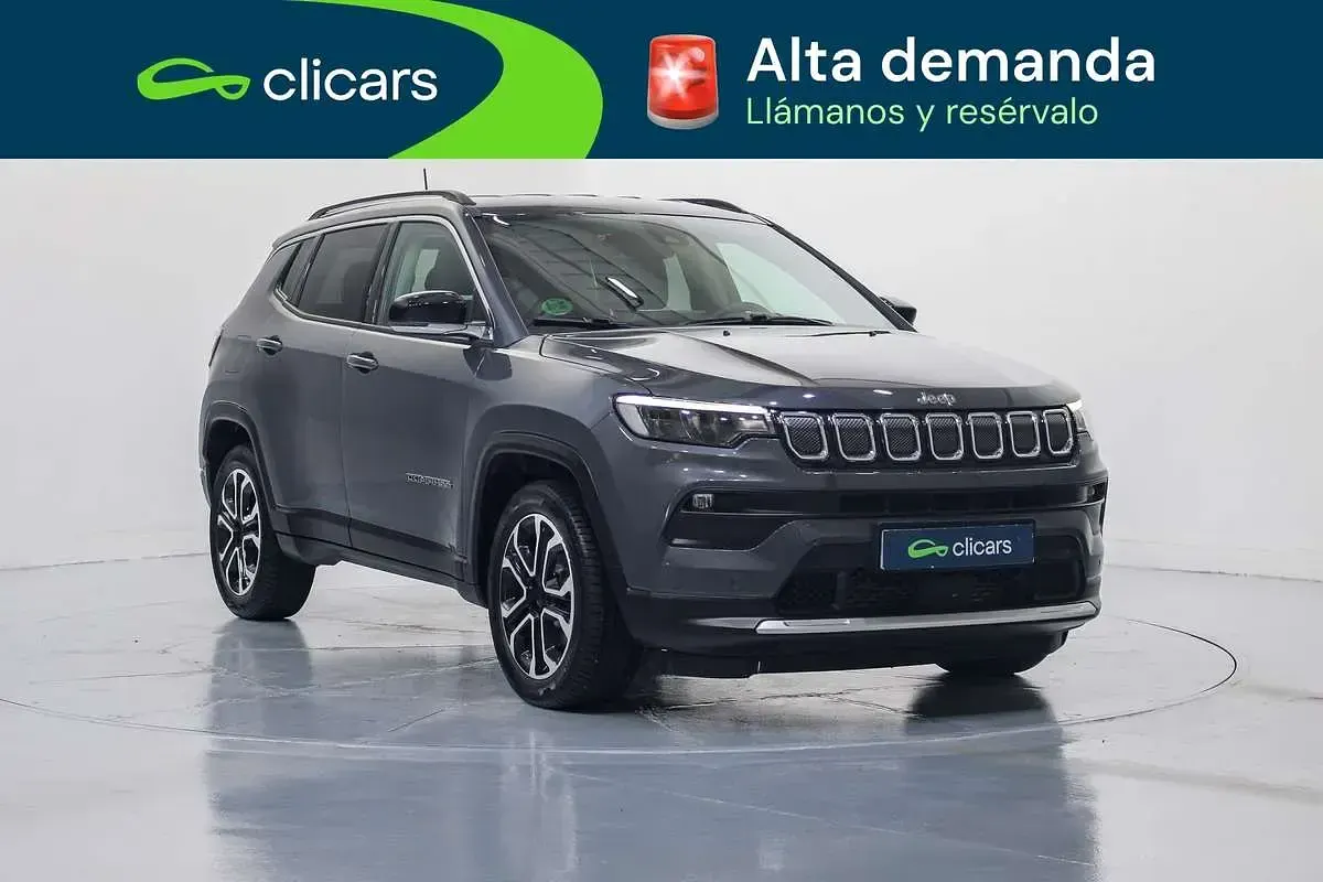 Usado Jeep Compass Limited 131 CV (96 kW) 2021 Gris SUV