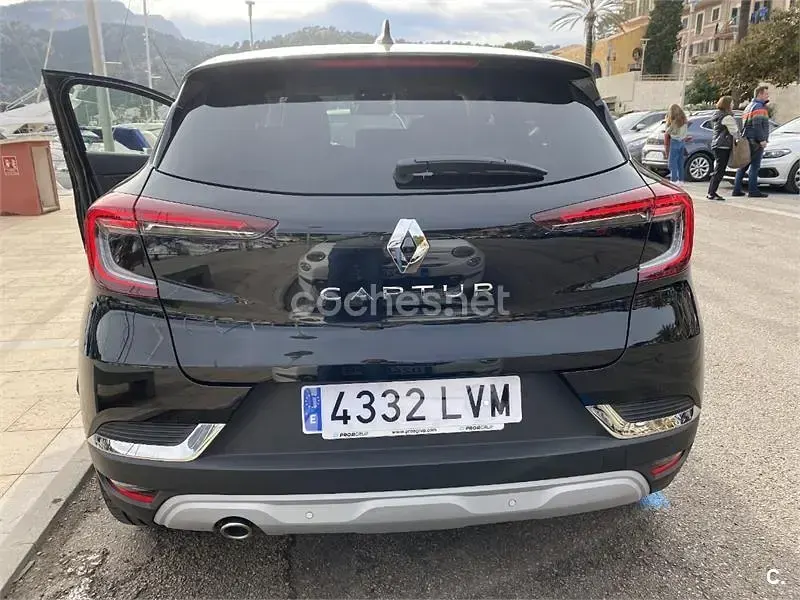 Usado Renault Captur Intens 100 CV (73 kW) 2021 Negro SUV
