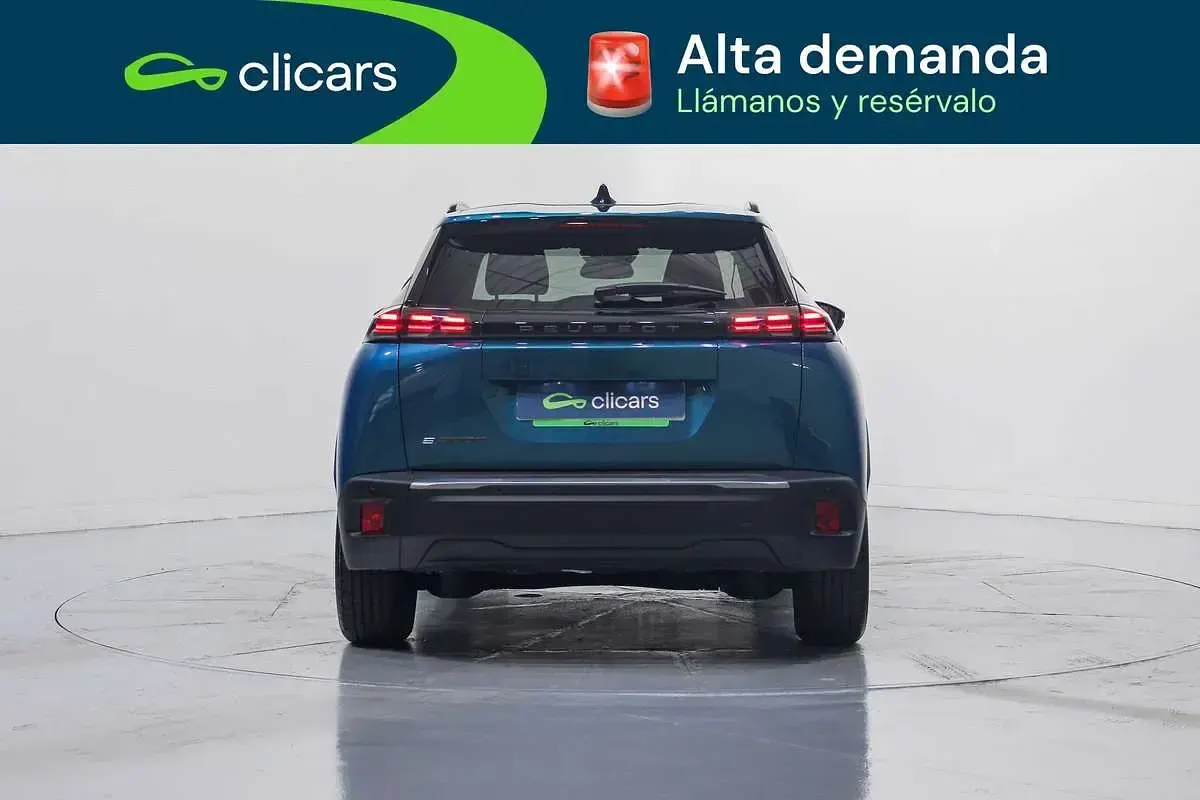 Usado Peugeot e-2008 Allure 114 kW (156 CV) 2025 Azul SUV