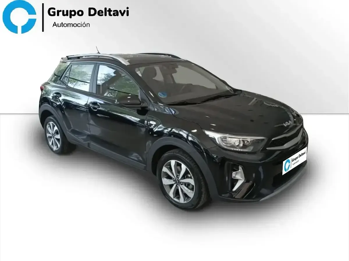 Usado Kia Stonic 100 CV (73 kW) 2024 Negro SUV