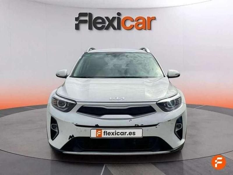 Usado Kia Stonic 101 CV (74 kW) 2022 Blanco SUV