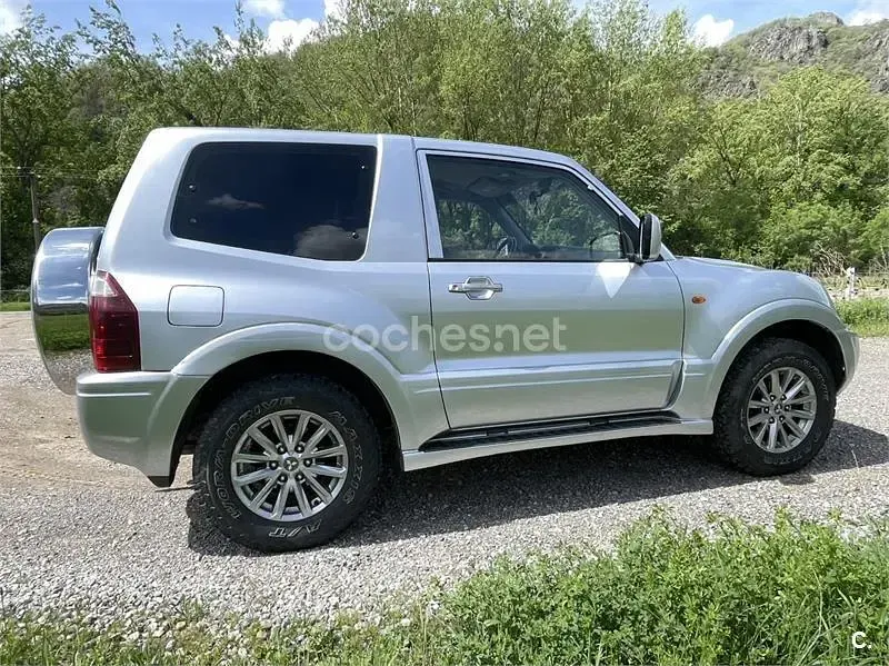 Usado Mitsubishi Montero 160 CV (117 kW) 2004 Gris / plata SUV