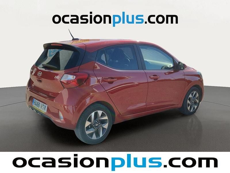 Usado Hyundai i10 63 CV (46 kW) 2024 Rojo Utilitario