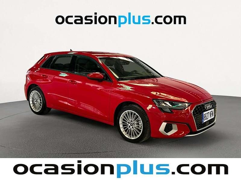 Usado Audi A3 Sportback Advanced 110 CV (80 kW) 2023 Rojo Utilitario