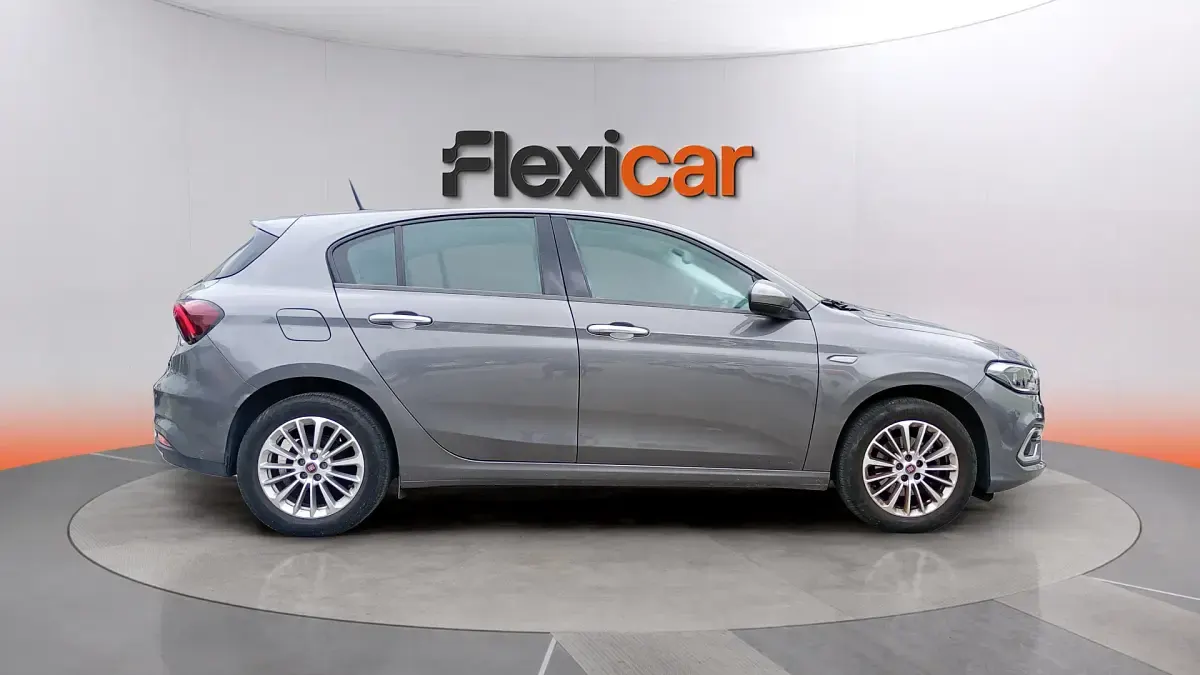Usado Fiat Tipo 101 CV (74 kW) 2021 Gris Berlina