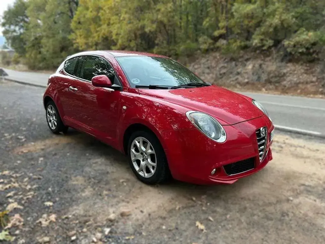 Usado Alfa Romeo MiTo 95 CV (69 kW) 2013 Rojo Utilitario