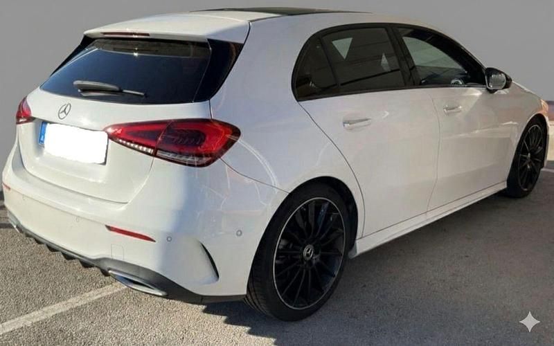 Usado Mercedes A180 116 CV (85 kW) 2018 Blanco Berlina