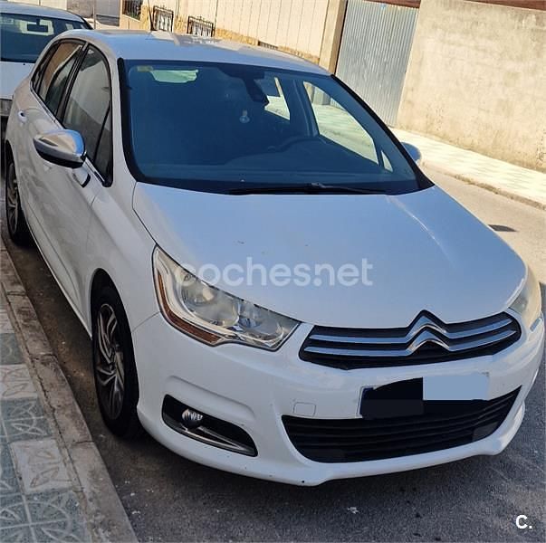 Usado Citroën C4 92 CV (67 kW) 2013 Blanco Berlina