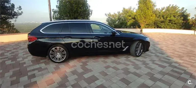 Usado BMW 530 252 CV (185 kW) 2017 Negro Familiar