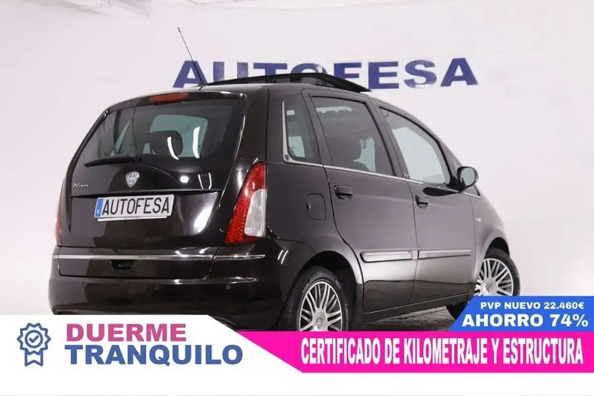 Usado Lancia Musa Platinum 95 CV (69 kW) 2011 Negro Monovolumen