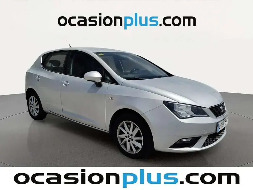 Usado Seat Ibiza Style 105 CV (77 kW) 2014 Gris Utilitario