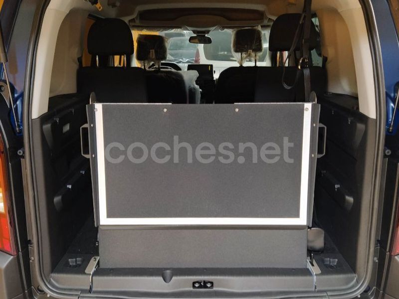 Usado Peugeot Rifter GT 100 CV (73 kW) 2023 Azul Monovolumen