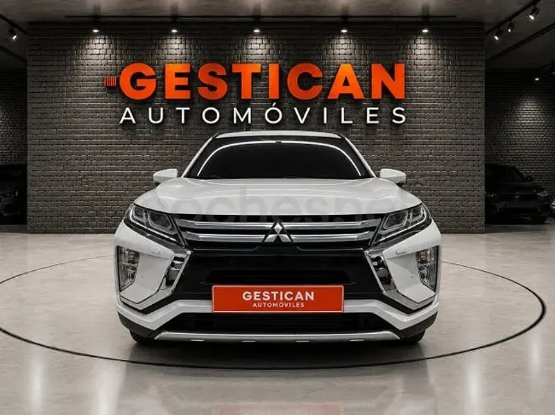 Usado Mitsubishi Eclipse Cross Motion 163 CV (119 kW) 2021 Blanco SUV