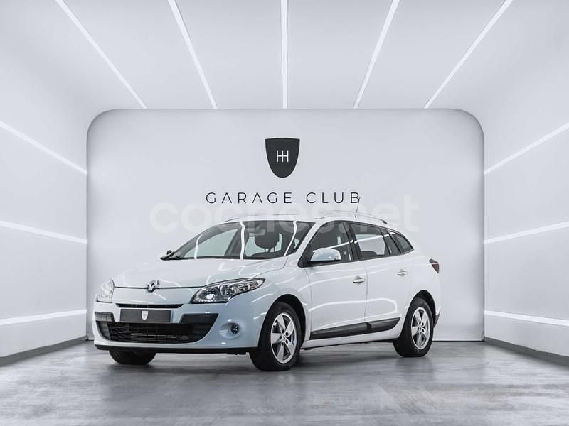Blanco Usado 2011 Renault Mégane GrandTour Dynamique Familiar | 7199 € (Un poco caro) - Imagen 1/4