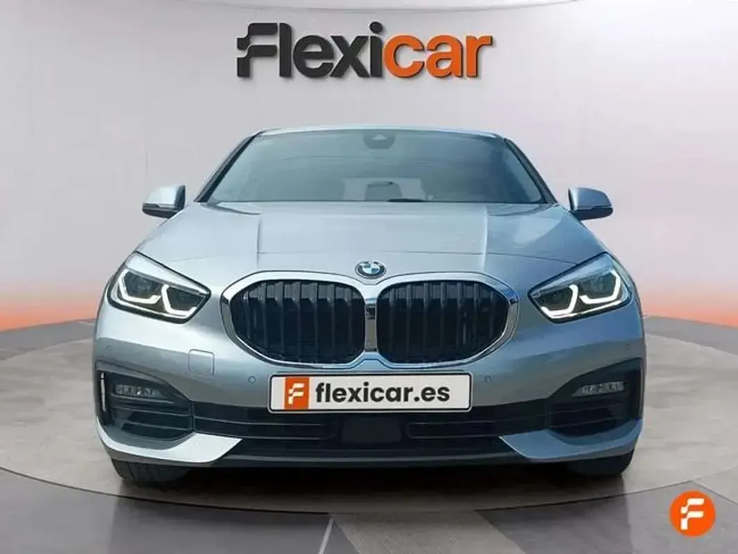 Käytetty BMW 116 141 HP (103 kW) 2020 Harmaa Viistoperä