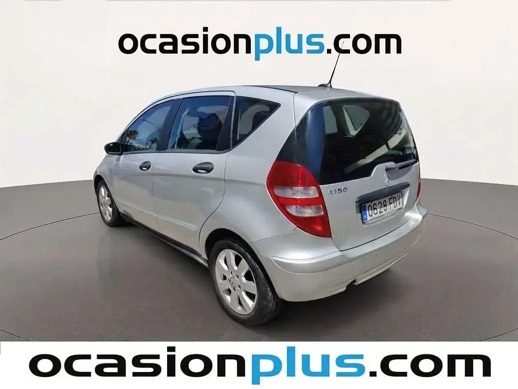Usado Mercedes A150 Avantgarde 95 CV (69 kW) 2006 Gris Utilitario