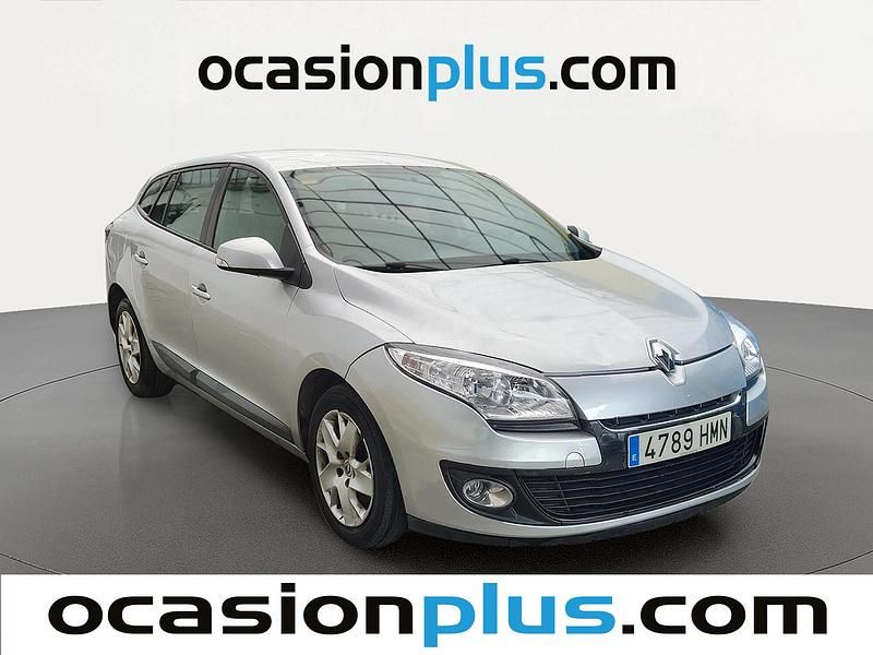 Usado Renault Mégane GrandTour Expression 110 CV (80 kW) 2012 Gris Familiar