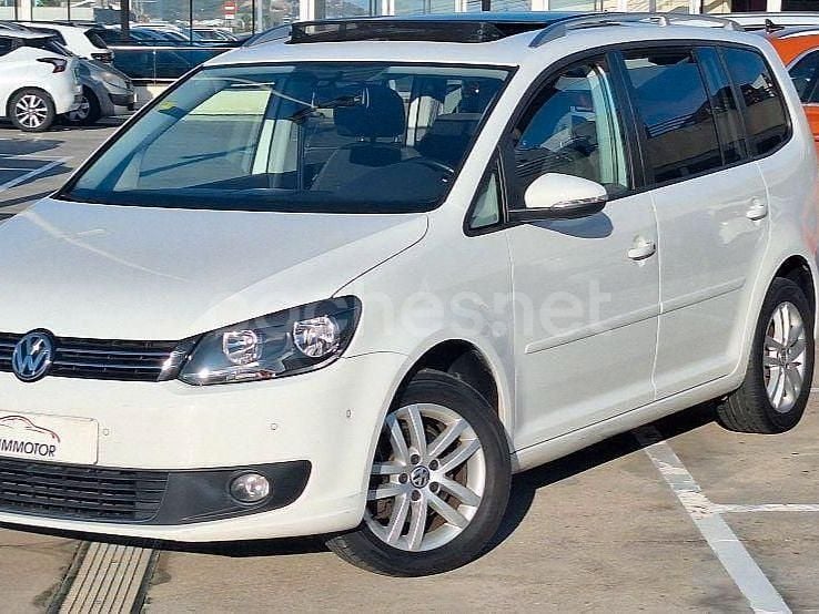 Blanco Usado 2013 VW Touran Advance Monovolumen | 13.900 € (Caro) - Imagen 1/4
