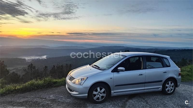 Gris / plata Usado 2005 Honda Civic LS Berlina | 3600 € (Precio justo) - Imagen 1/4