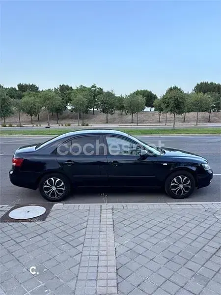 Usado Hyundai Sonata Comfort 140 CV (102 kW) 2008 Azul Berlina