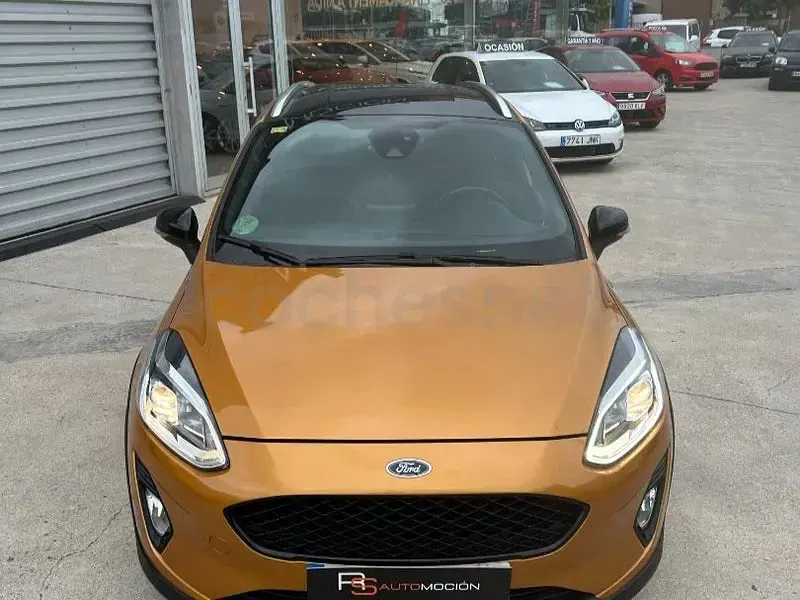 Usado Ford Fiesta Active 125 CV (91 kW) 2018 Naranja Utilitario