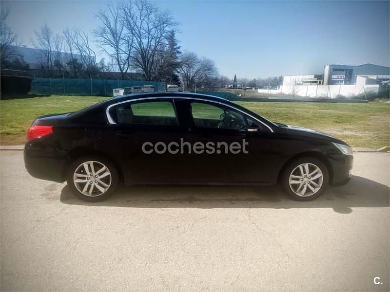 Usado Peugeot 508 Active 112 CV (82 kW) 2011 Negro Berlina