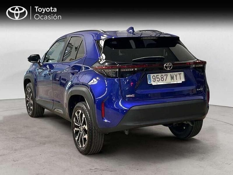 Usado Toyota Yaris Cross Active 116 CV (85 kW) 2025 Azul SUV