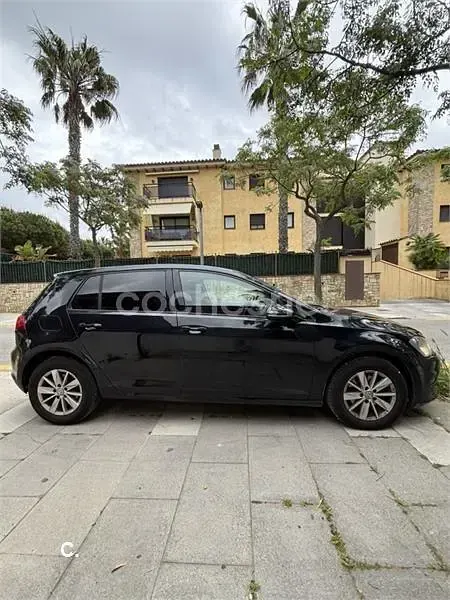 Usado VW Golf VII 105 CV (77 kW) 2013 Negro Berlina