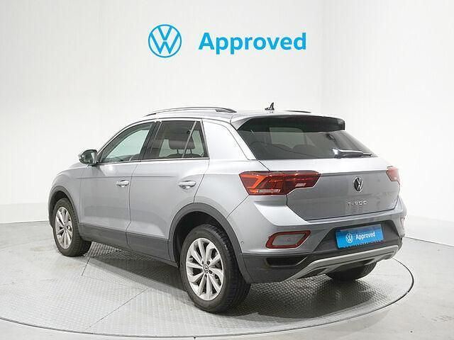 Usado VW T-Roc Life 150 CV (110 kW) 2023 Gris SUV