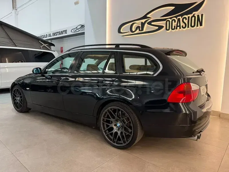 Usado BMW 325 197 CV (144 kW) 2008 Negro Familiar