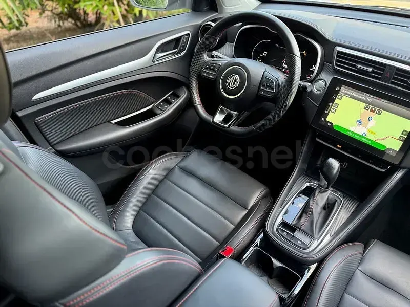 Usado MG ZS Luxury 111 CV (81 kW) 2025 Blanco SUV