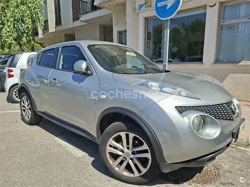 Usado Nissan Juke Acenta 117 CV (86 kW) 2011 Gris / plata SUV