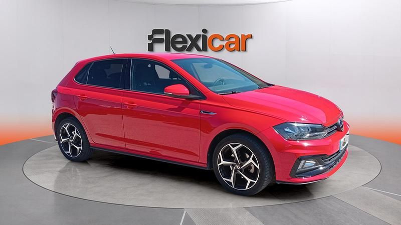Usado VW Polo R-line 110 CV (80 kW) 2021 Rojo Utilitario