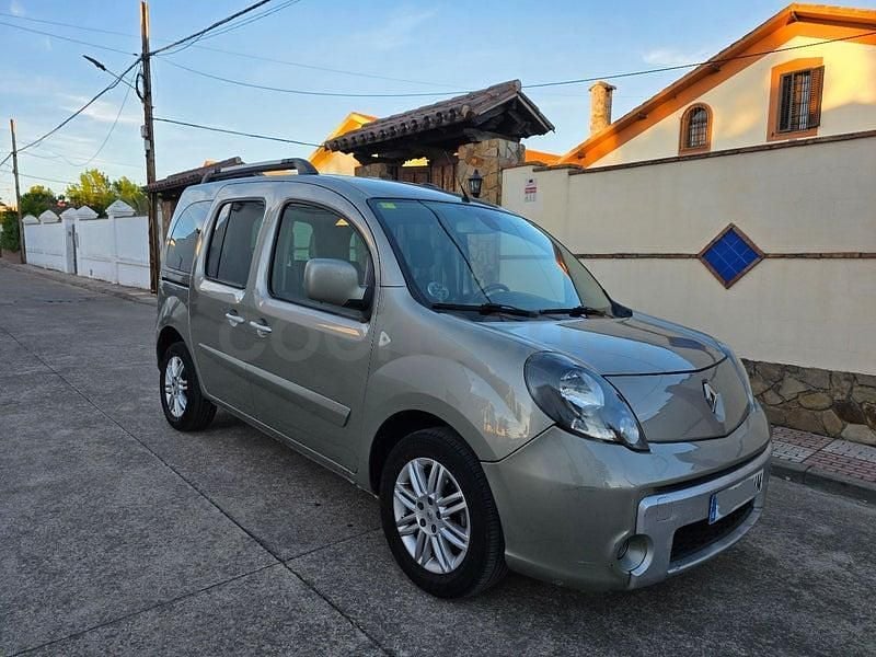 Usado Renault Kangoo Dynamique 110 CV (80 kW) 2012 Beige Monovolumen