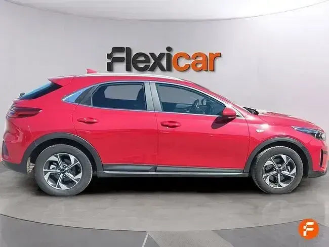 Usado Kia XCeed 100 CV (73 kW) 2024 Rojo SUV