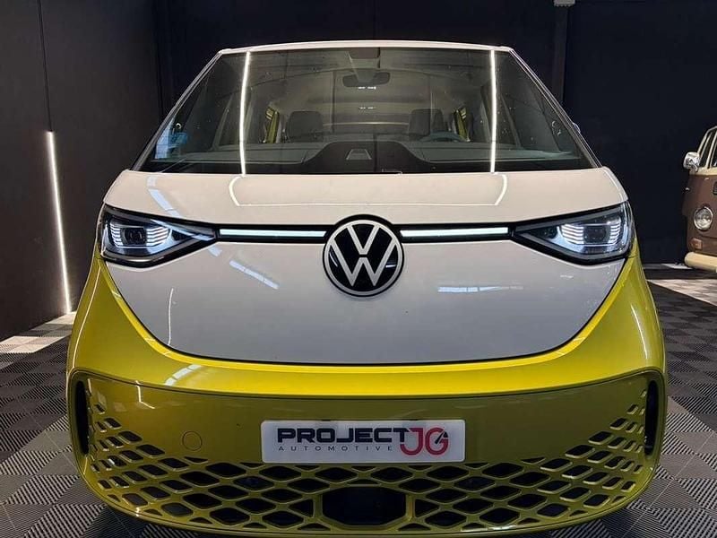 Begagnad VW ID. Buzz Edition 150 kW (204 HK) 2023 Grön Minibuss