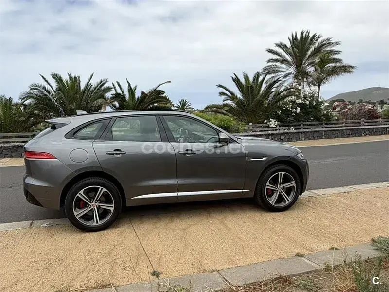 Usado Jaguar F-Pace S 300 CV (220 kW) 2018 Beige SUV