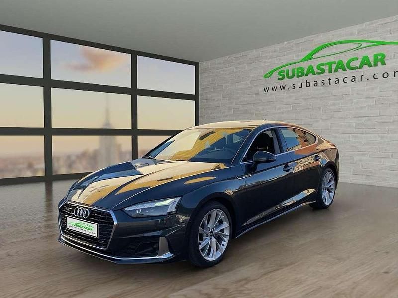 Gris Usado 2021 Audi A5 Sportback Advanced Plus Berlina | 25.413 € - Imagen 1/4