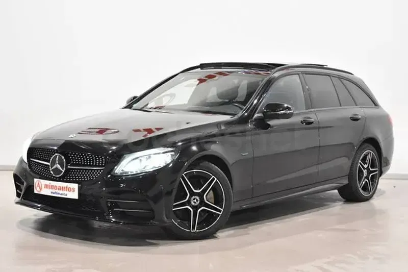 Usado Mercedes C300 245 CV (180 kW) 2020 Negro Familiar
