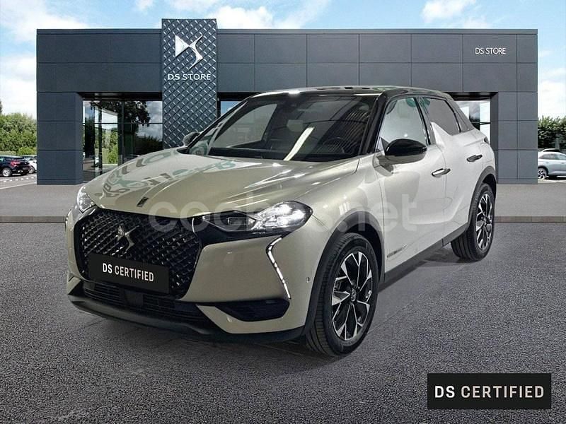Gris / plata Usado 2022 DS Automobiles DS3 Crossback SUV | 21.895 € (Caro) - Imagen 1/4