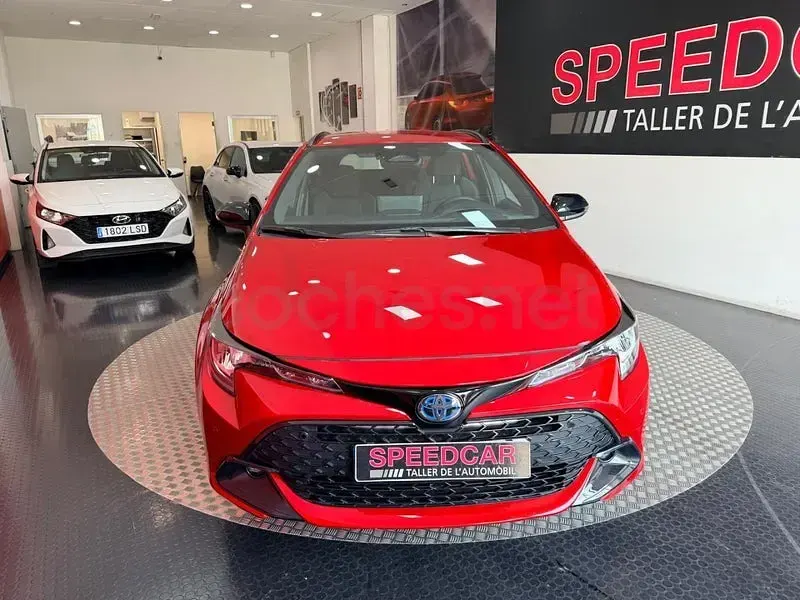 Usado Toyota Corolla Active 140 CV (102 kW) 2025 Granate Familiar