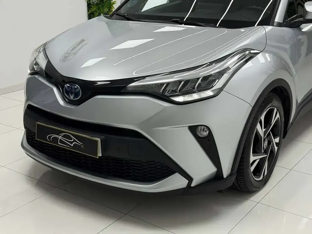 Usado Toyota C-HR Advance 122 CV (89 kW) 2023 Gris SUV
