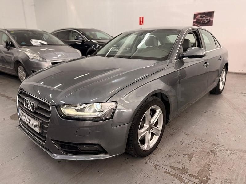 Usado Audi A4 143 CV (105 kW) 2013 Gris / plata Berlina