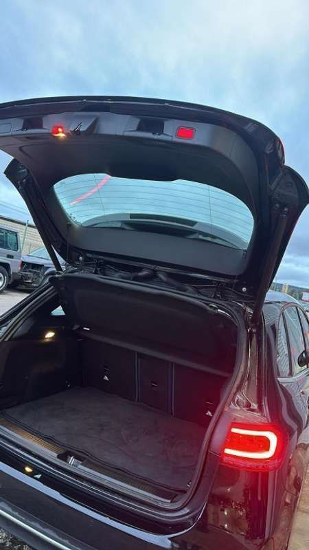 Usado Mercedes B200 150 CV (110 kW) 2020 Negro Monovolumen