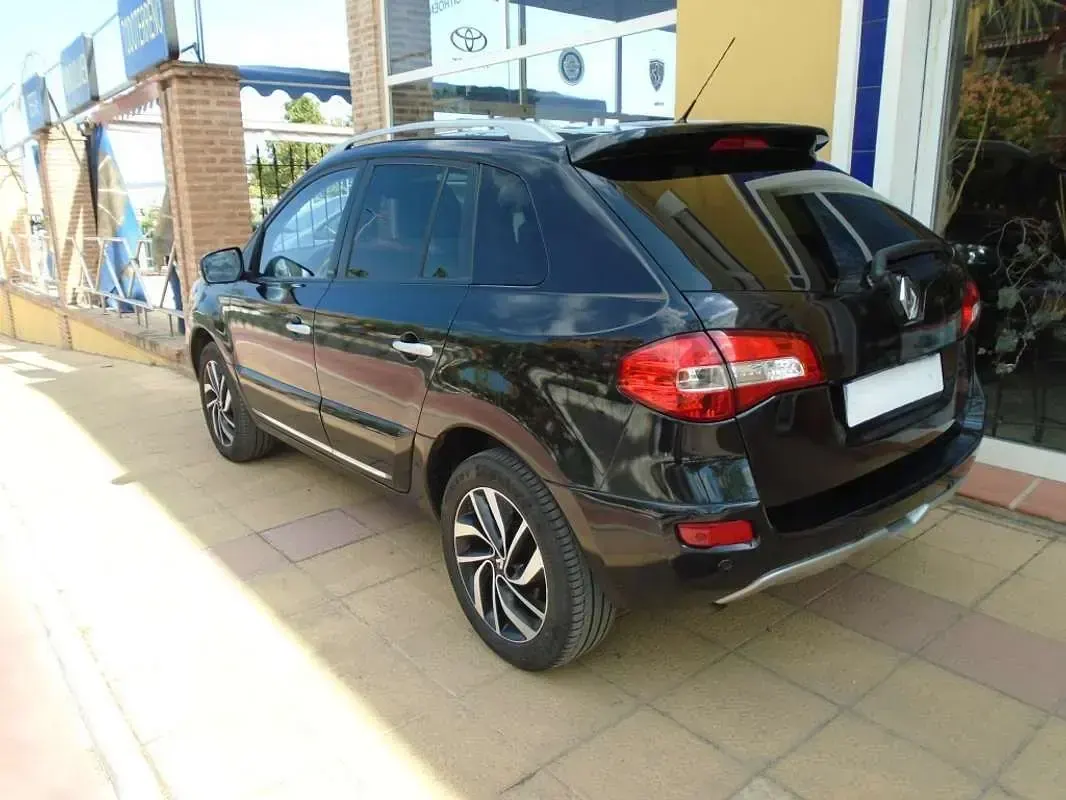 Usado Renault Koleos Privilege 175 CV (128 kW) 2014 Negro SUV