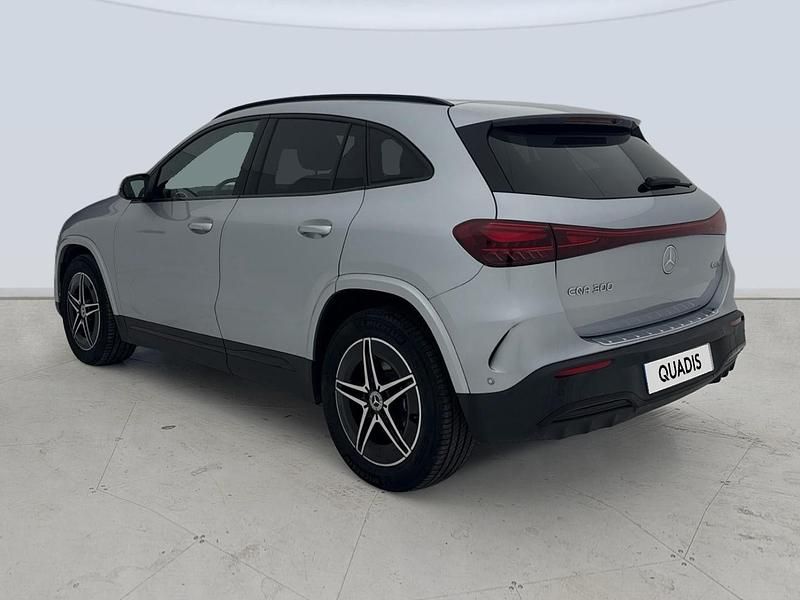 Usado Mercedes EQA300 167 kW (228 CV) 2025 Gris plata SUV