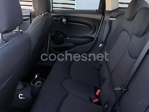 Usado Mini ONE 102 CV (75 kW) 2019 Blanco Utilitario