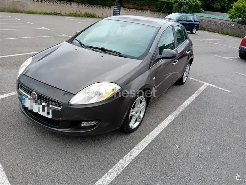 Usado Fiat Bravo Dynamic 105 CV (77 kW) 2008 Marrón Utilitario