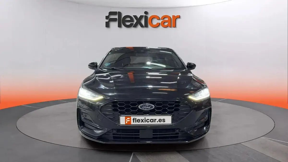 Usado Ford Focus Active 125 CV (91 kW) 2023 Negro Berlina